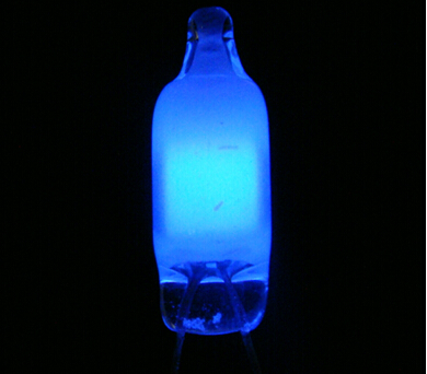 氖泡燈.jpg 氖泡燈.jpg