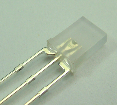 2*5*7MM紅-翠綠雙色共陰霧狀發(fā)光二極管 深圳直插LED燈珠