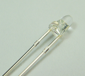 ¢3.0MM子彈頭白色直插式發光二極管 插件發光二極管 ¢3.0MM子彈頭白色直插式發光二極管 插件發光二極管