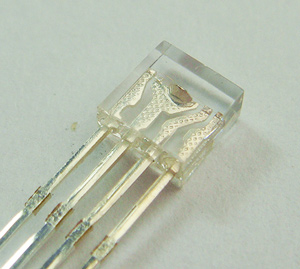 2.5X5X5MM RGB共陽透明發(fā)光二極管 插件LED 2.5X5X5MM RGB共陽透明發(fā)光二極管 插件LED